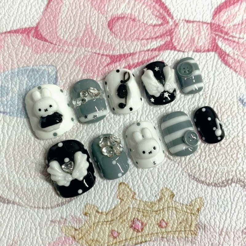 Anime Merchandise Nepal - Miffy Press-on Nails Korte Vierkante Zwart